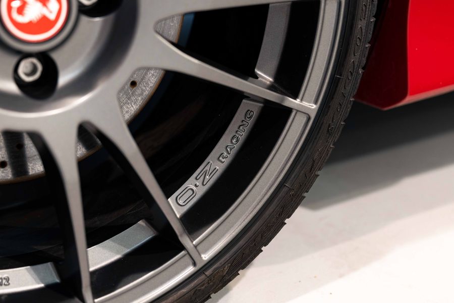 Abarth 695 Officine Ferrari LHD
