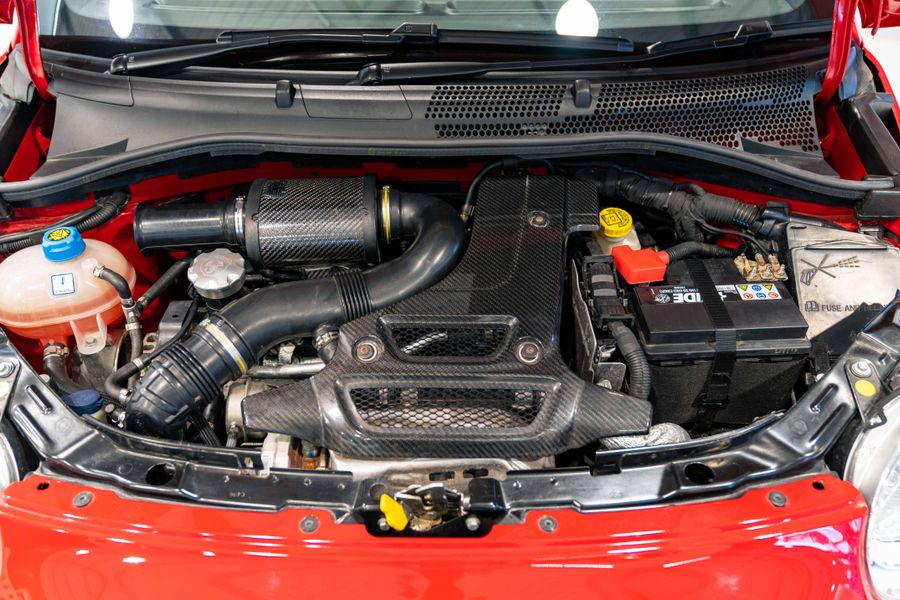 Abarth 695 Officine Ferrari RHD