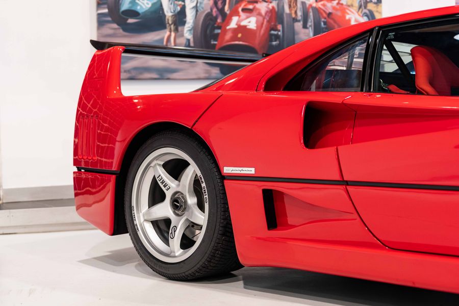 Ferrari F40
