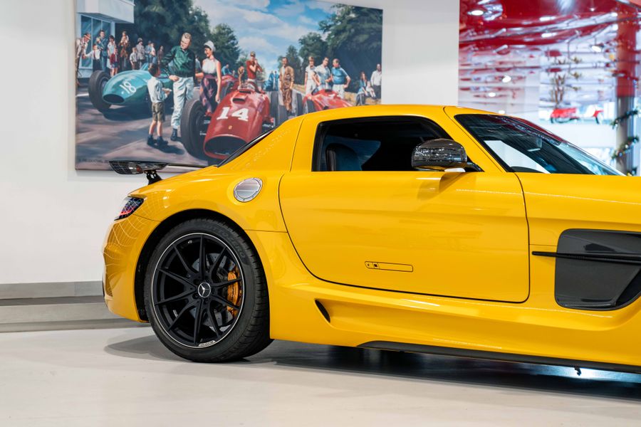 Mercedes-Benz SLS Black Series RHD