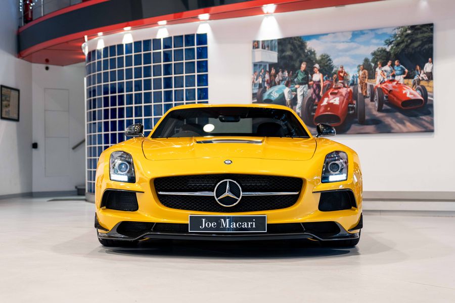 Mercedes-Benz SLS Black Series RHD