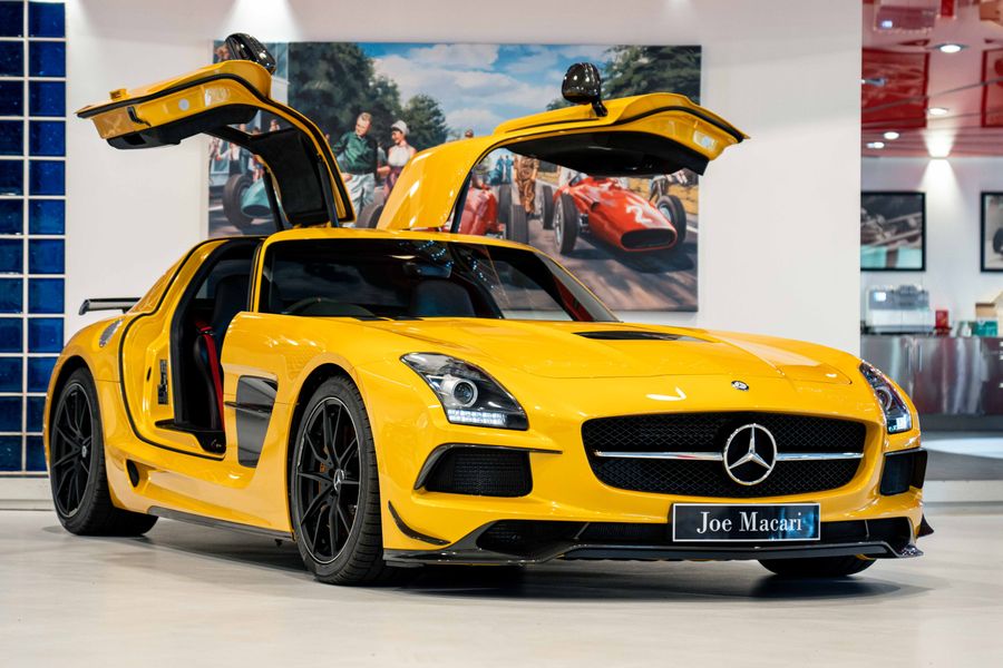 Mercedes-Benz SLS Black Series RHD
