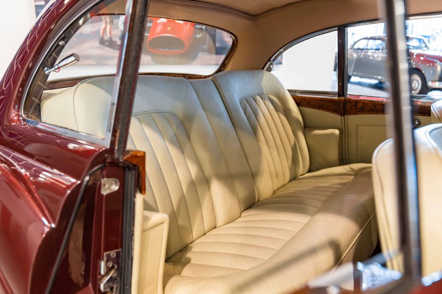 Bentley S2 Continental Flying Spur