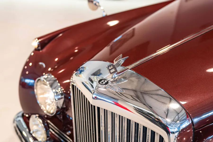 Bentley S2 Continental Flying Spur