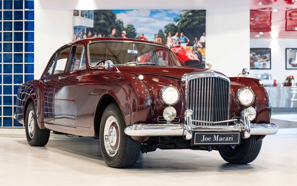 Bentley S2 Continental Flying Spur