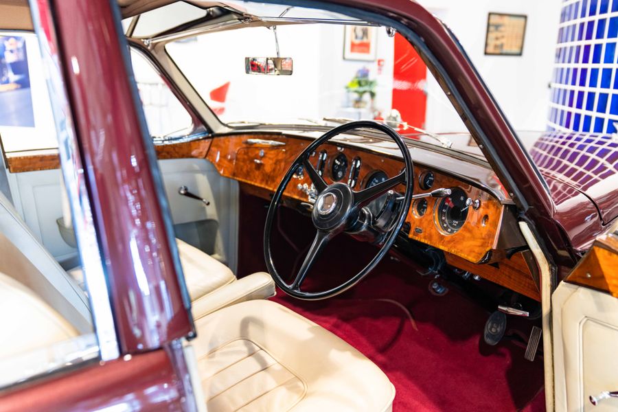 Bentley S2 Continental Flying Spur