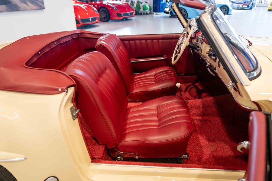 Mercedes-Benz 190 SL