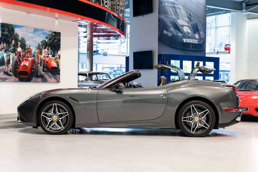Ferrari California T