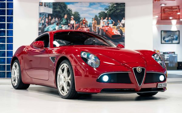 Alfa Romeo 8C Competizione
