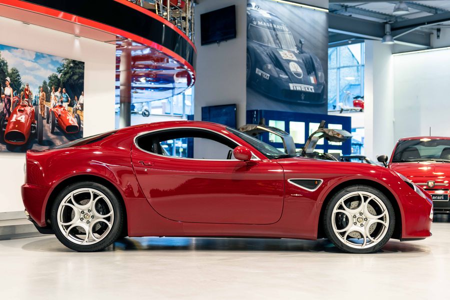 Alfa Romeo 8C Competizione