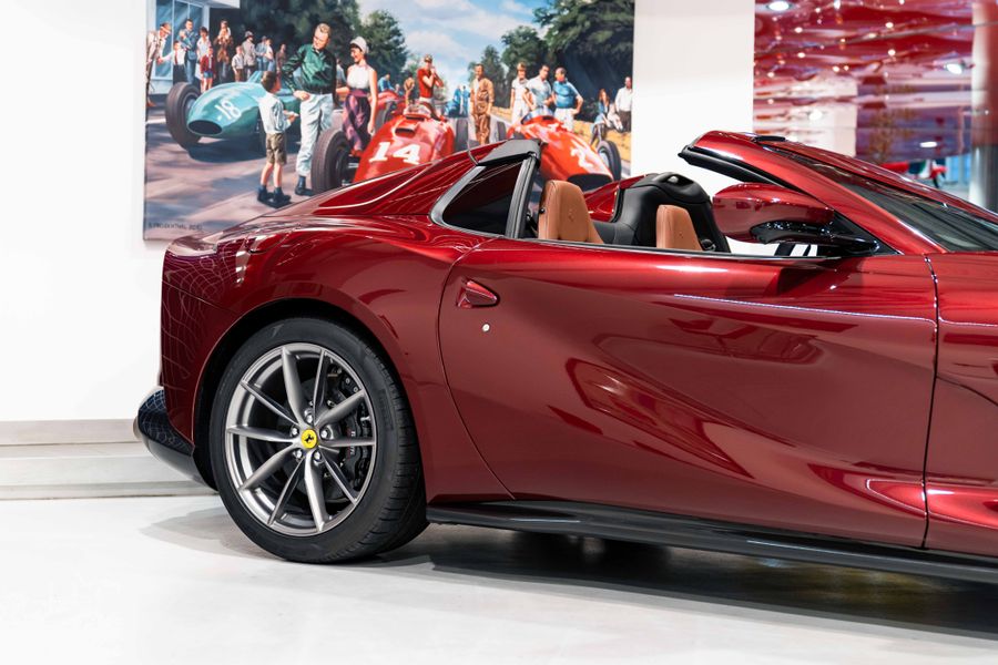 Ferrari 812 GTS