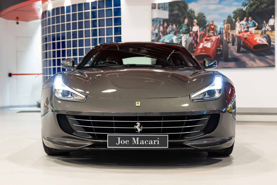 Ferrari GTC4 Lusso T