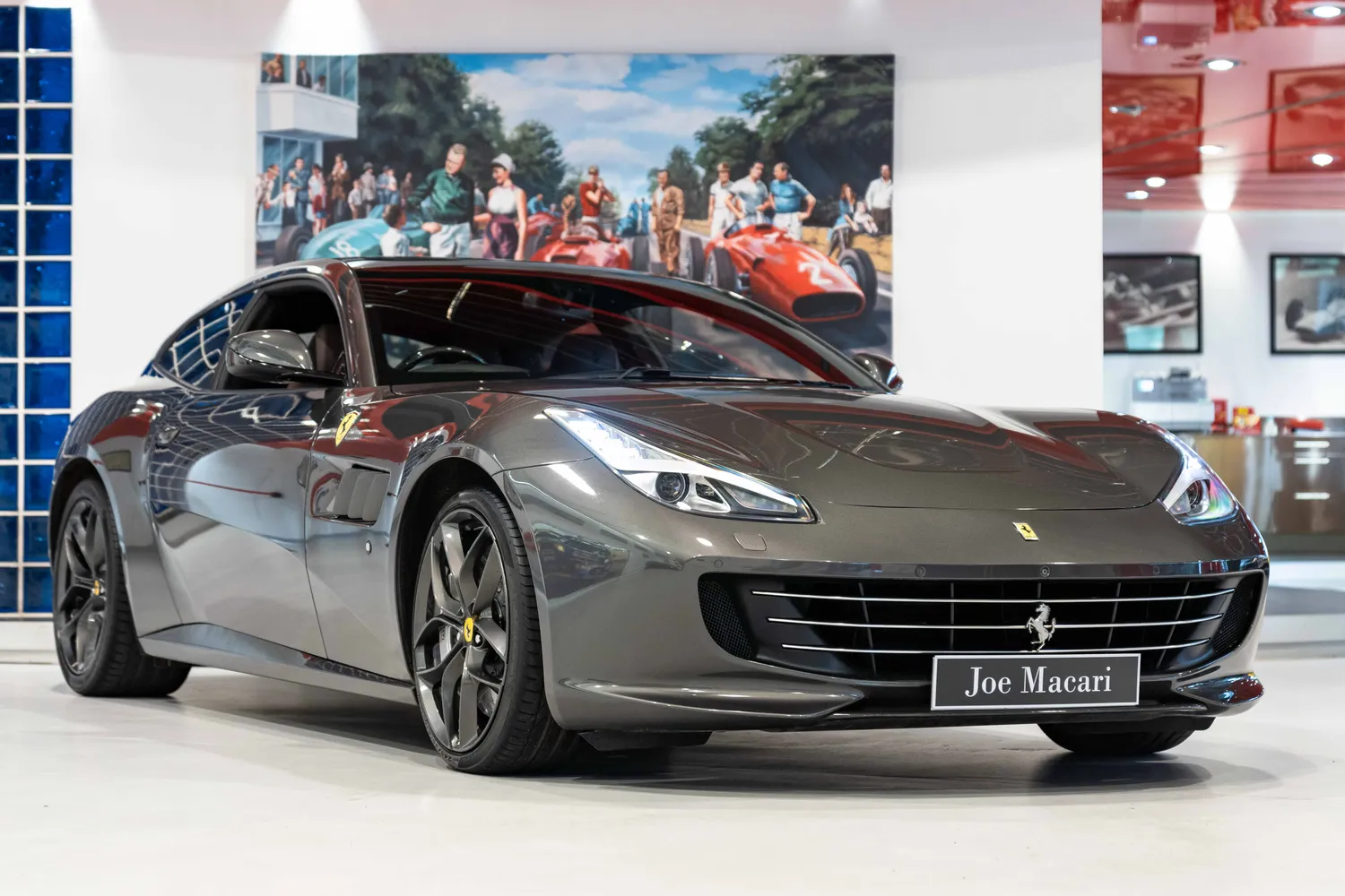 Ferrari GTC4 Lusso T