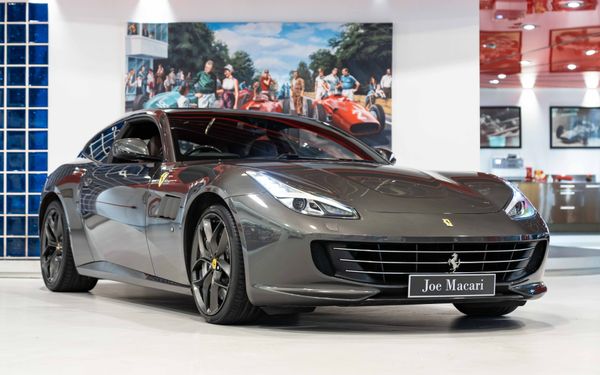 Ferrari GTC4 Lusso T