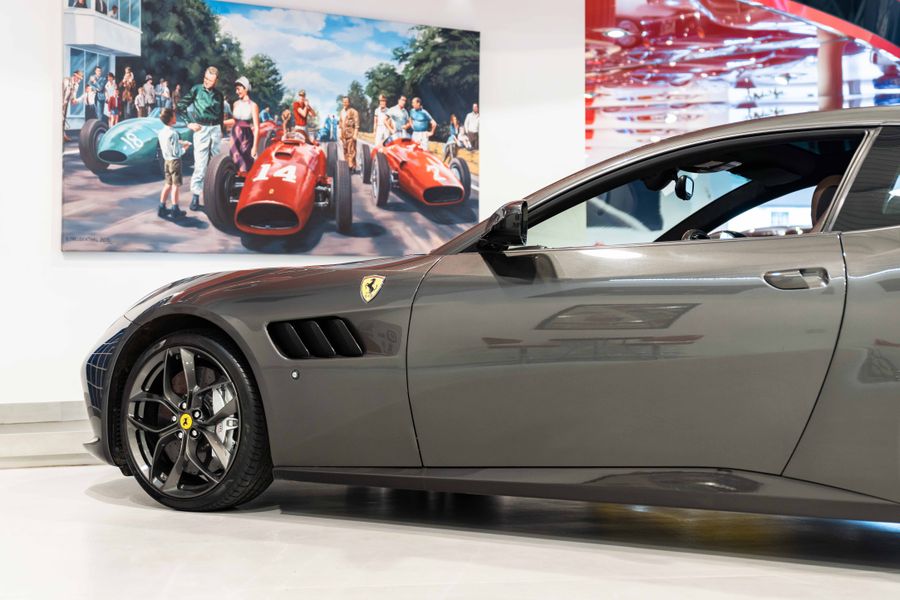 Ferrari GTC4 Lusso T