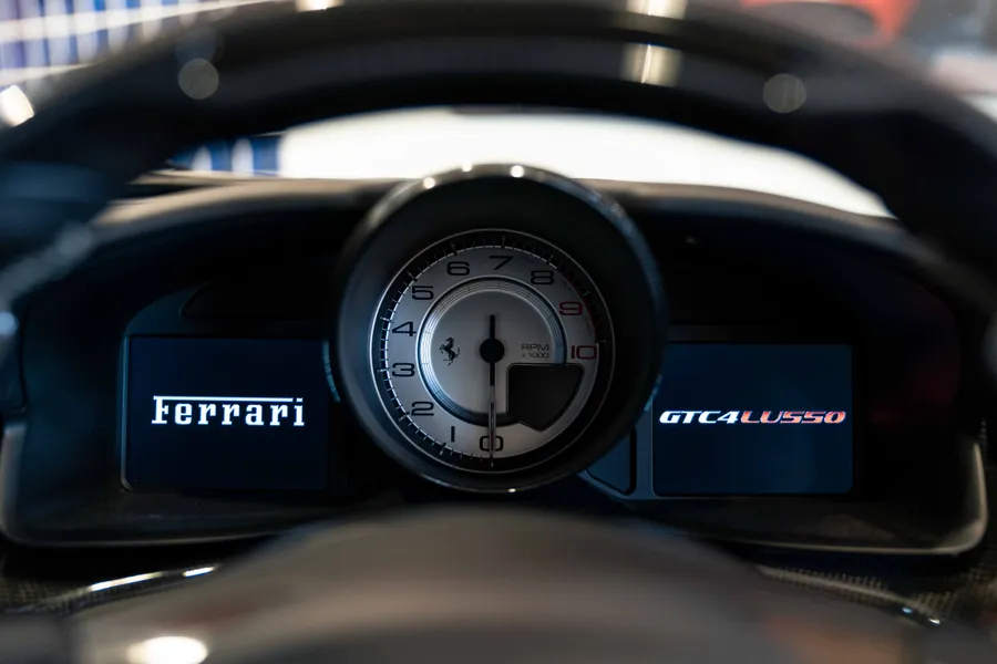 Ferrari GTC4 Lusso V12
