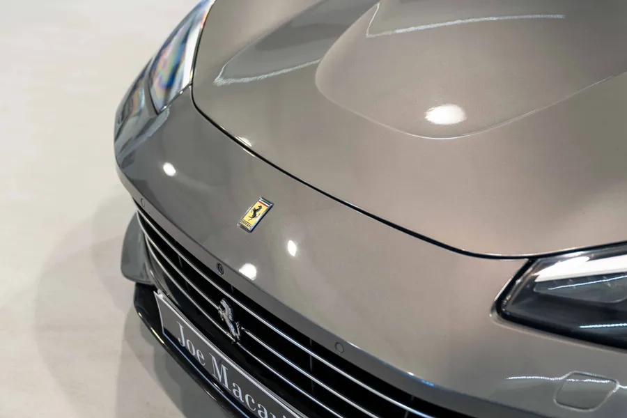 Ferrari GTC4 Lusso V12