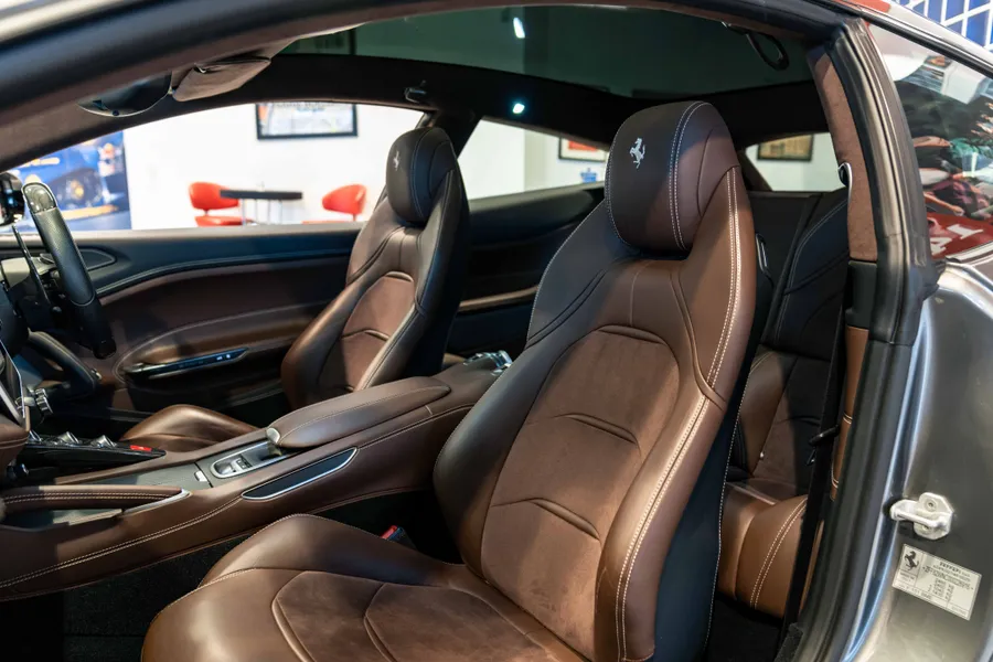 Ferrari GTC4 Lusso V12