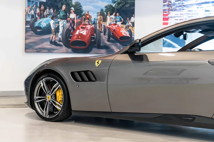 Ferrari GTC4 Lusso V12