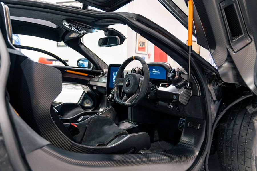 McLaren Senna