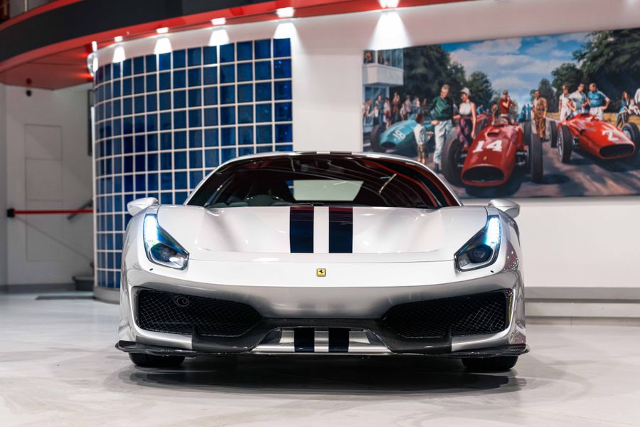 Ferrari 488 Pista