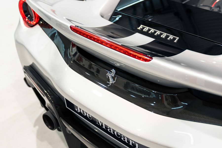 Ferrari 488 Pista