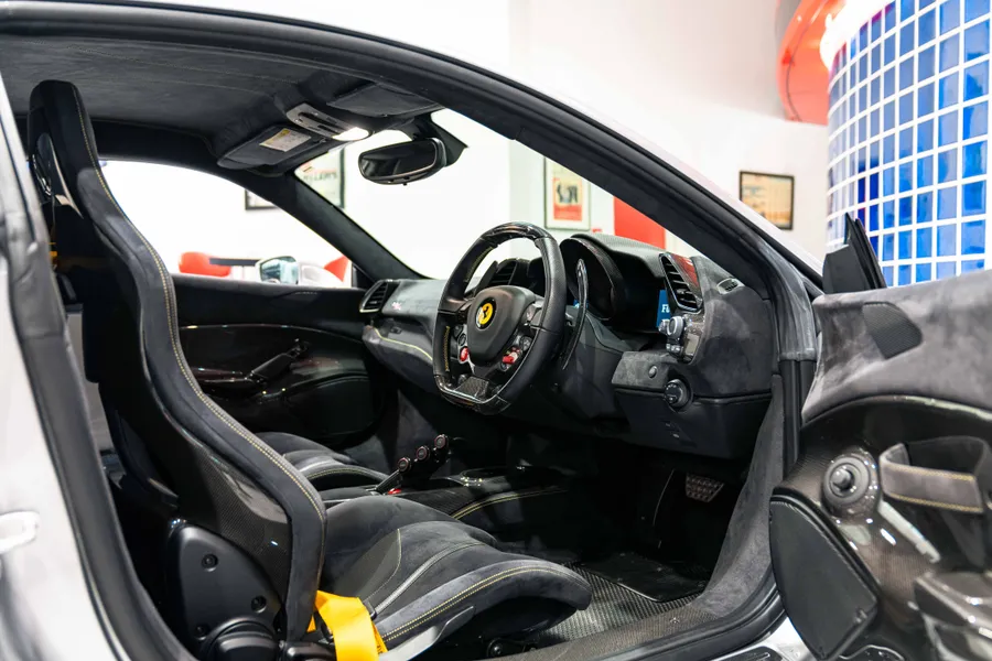 Ferrari 488 Pista