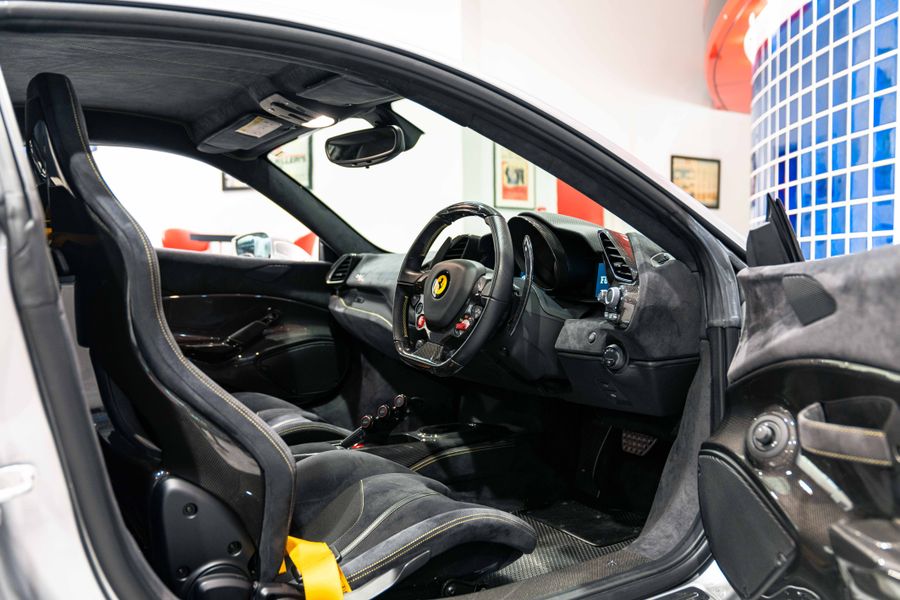 Ferrari 488 Pista