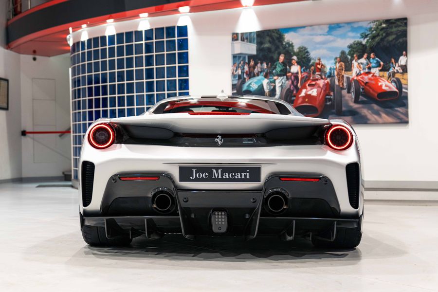 Ferrari 488 Pista