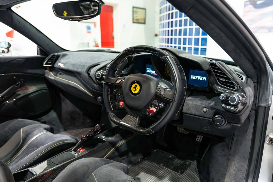 Ferrari 488 Pista