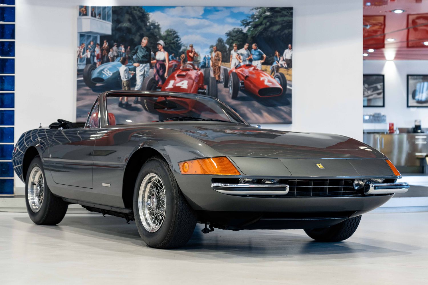 Ferrari 365 GTS/4 Daytona Spyder