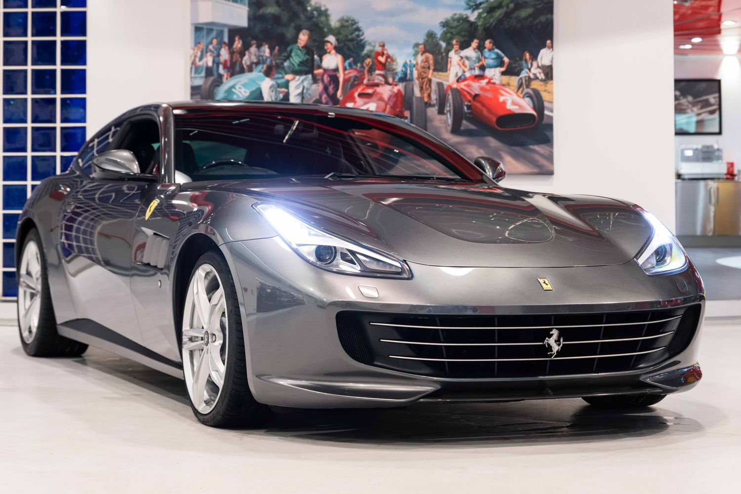 Ferrari GTC4 Lusso V12