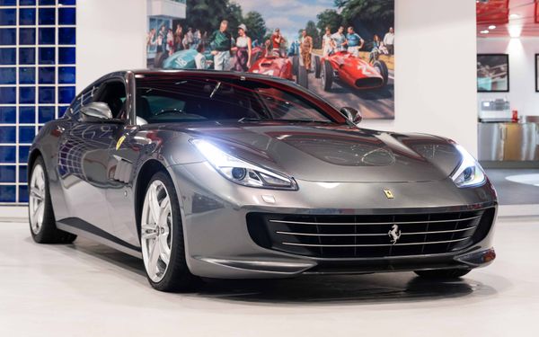 Ferrari GTC4 Lusso V12