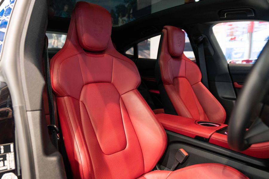 Porsche Taycan 4S