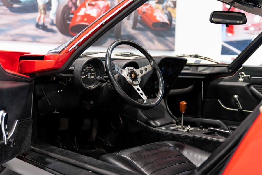 Lamborghini Miura P400