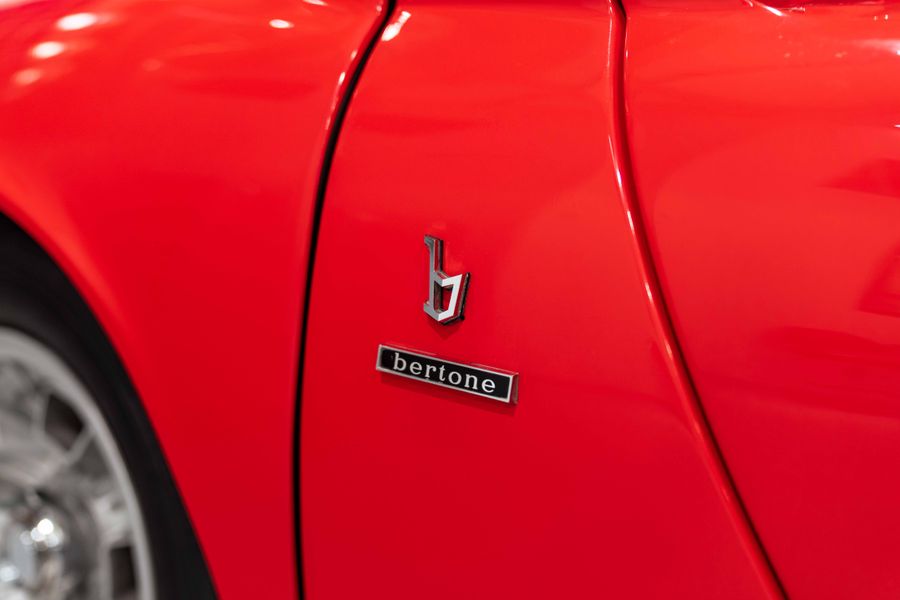 Lamborghini Miura P400