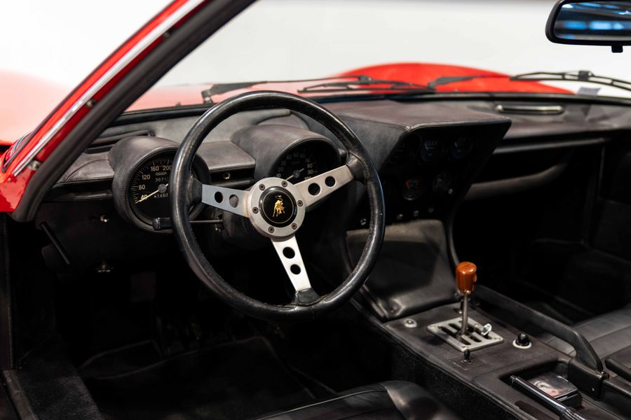 Lamborghini Miura P400