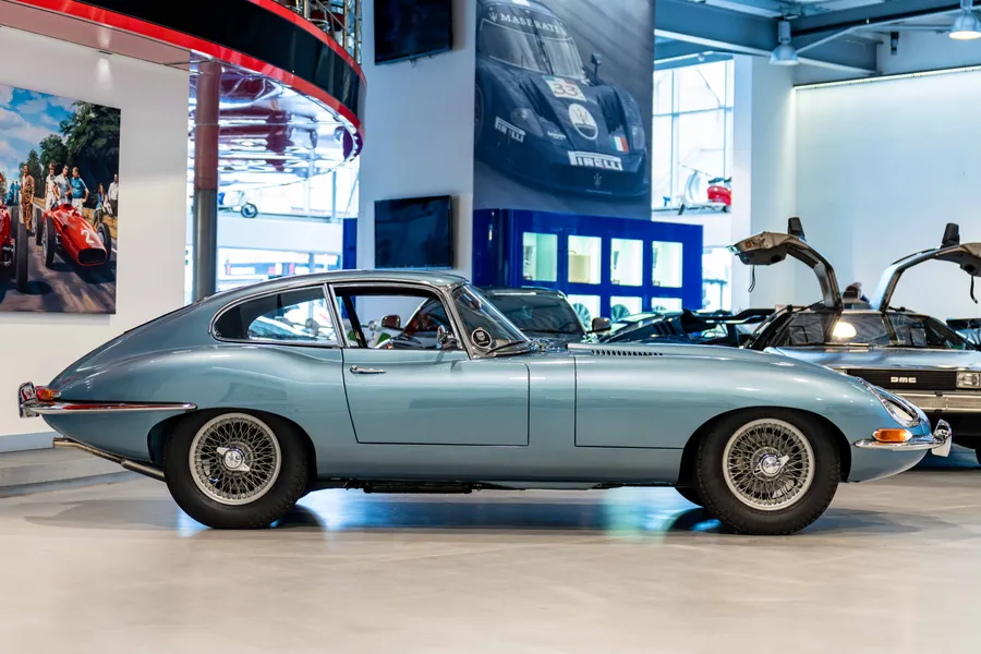 Jaguar E-Type Series 1 FHC