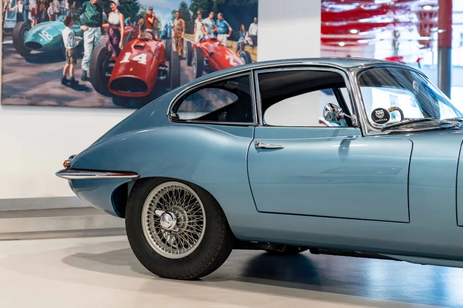 Jaguar E-Type Series 1 FHC