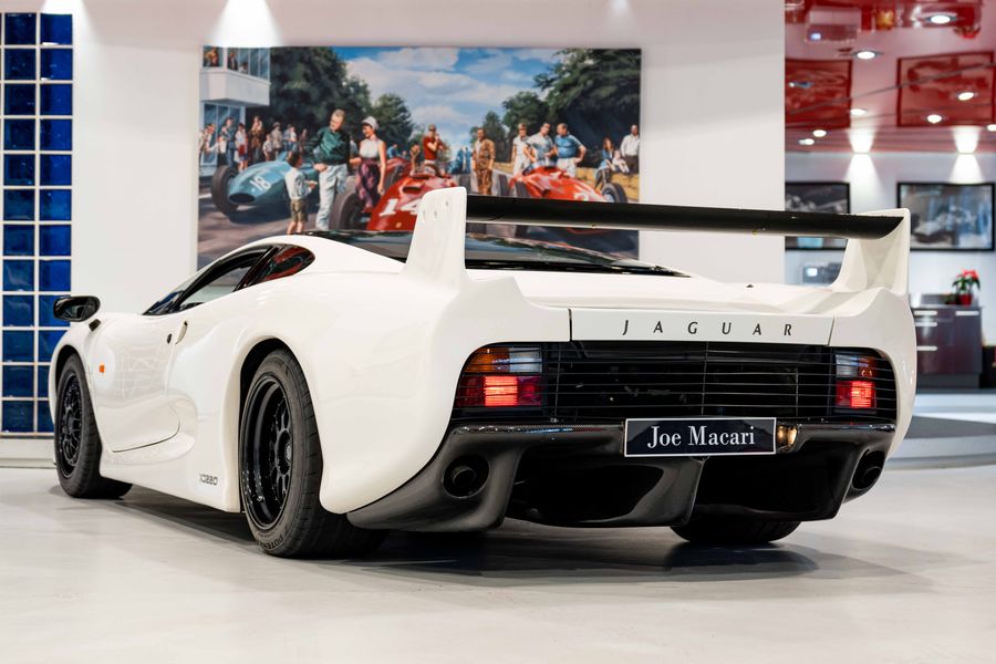 Jaguar XJ220 S