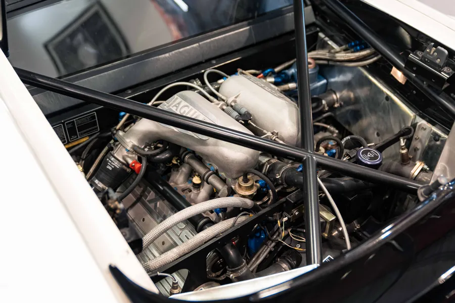 Jaguar XJ220 S