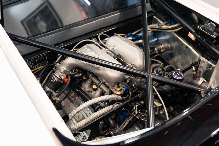 Jaguar XJ220 S