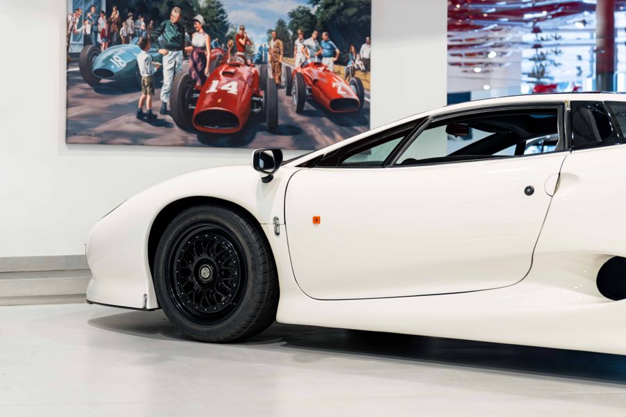 Jaguar XJ220 S