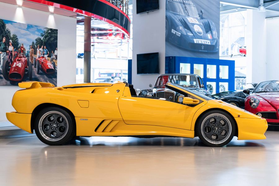 Lamborghini Diablo VT Roadster