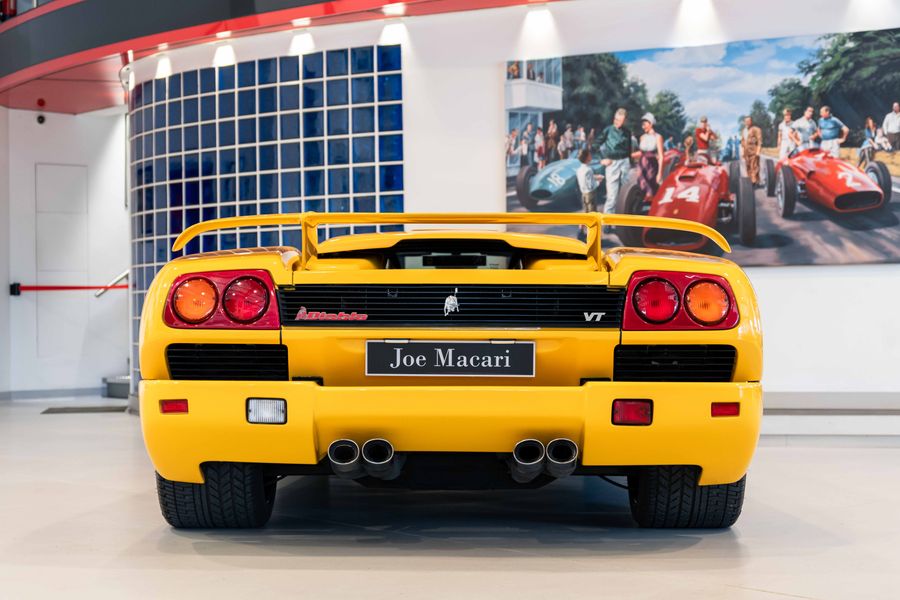 Lamborghini Diablo VT Roadster