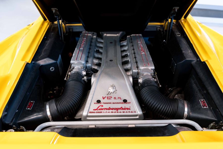 Lamborghini Diablo VT Roadster