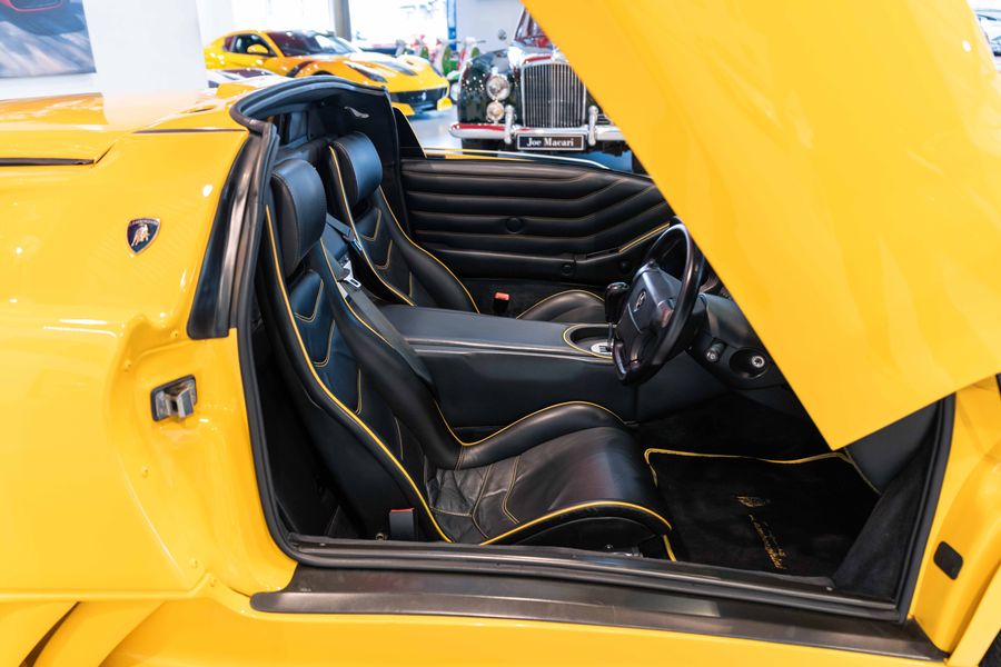 Lamborghini Diablo VT Roadster