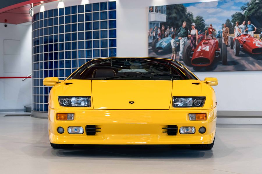 Lamborghini Diablo VT Roadster