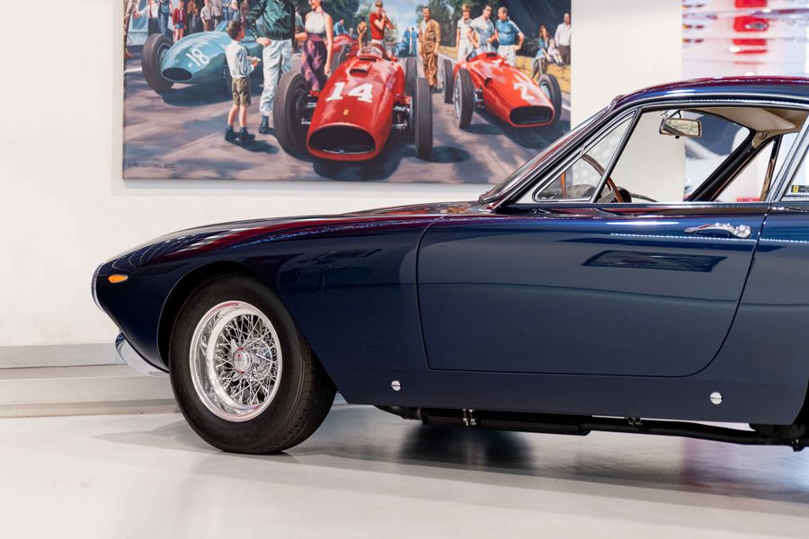 Ferrari 250 GT Lusso