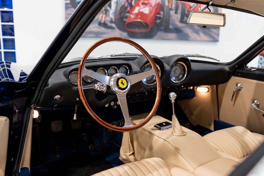 Ferrari 250 GT Lusso